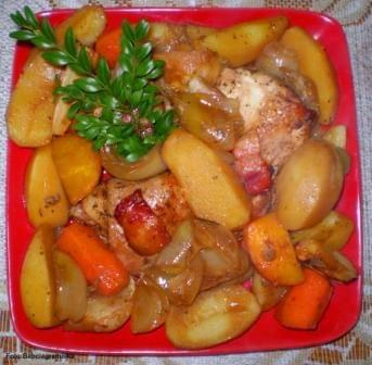 Kurczak z ziemniakami z Garnka rzymskiegoa
Przepisy do zdjęć zawartych w albumie można odszukać na forum GarKulinar .
Tu jest link
http://garkulinar.jun.pl/index.php
Zapraszam. #kurczak #warzywa #ziemniaki #gotowanie #jedzenie #kulinaria