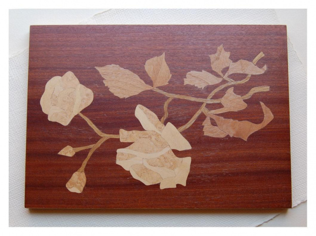 Wild Roses - intarsja z forniru na płycie meblowej - różne rodzaje drewna - 100% hand made!