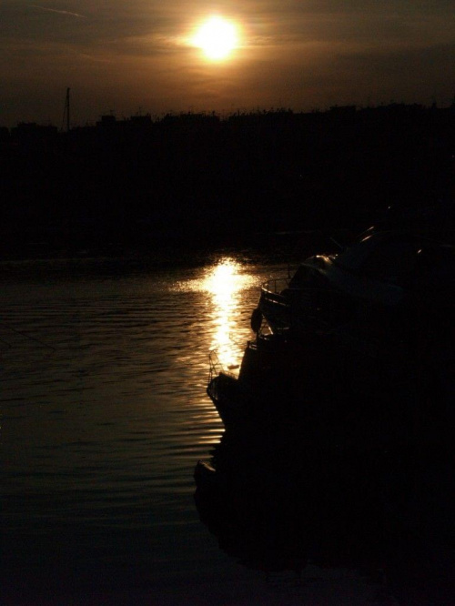 zachód słońca w Pireusie #Grecja