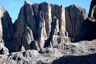 Dolomity, grupa Sella, grań c. Pisciadu #góry #mountain #Dolomity #Sella #Pisciadu