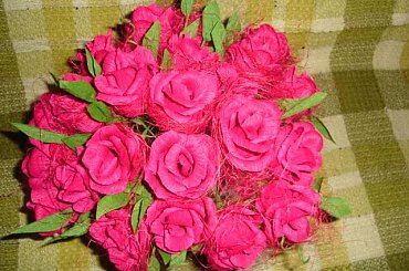 Bukiet czerwonych róż w sizalu #bibułkarstwo #CudaZPapieru #krepina #kwiatki #KwiatyZBibuły #KwiatyZKrepiny #artystyczne #bukiety #dekoracje #dekoratorstwo #kompozycje #kwiaty #NaStół #unikatowe #oryginalne #rękodzieło