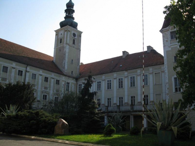 Oleśnica Mała (dolnośląskie) pałac rodu Yorck von Wartenburg
