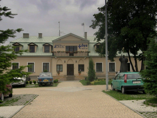 Plac Zamkowy , pomnik JP II