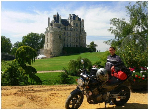 Zamek Brissac kolo Angers. Dolina Loary. Francja
