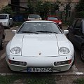 928