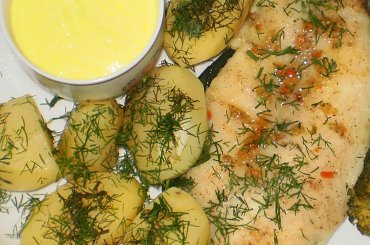 Panga z parowaru z sosem cytrynowym .
Przepisy do zdjęć zawartych w albumie można odszukać na forum GarKulinar .
Tu jest link
http://garkulinar.jun.pl/index.php
Zapraszam. #ryba #panga #SosCytrynowy #parowar #gotowanie #jedzenie #kulinaria