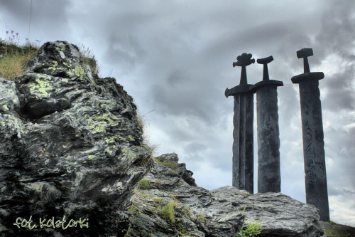 Stavanger -pomnik trzech mieczy Vikingów