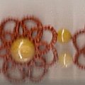 Wszyscy zmień Opis zdjęcia: bransoletka z koronki frywolitkowej, kolor brąz(rudy) kamienie: marmur pomarańczowy, o średnicy 10mm i 6 mm. długosć ok.19 cm, szerokość ok. 3 cm