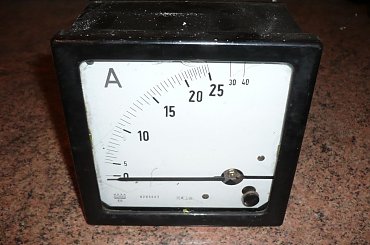 #elektronika #przekaźnik #stare #tęć #bezpiecznik #przetwornica #miernik #elektromagnetyczny #licznik #ebonit #transformator #pracownia #laboratorium #hobby #kondensator #krzysztof09876 #elektroman #electronics