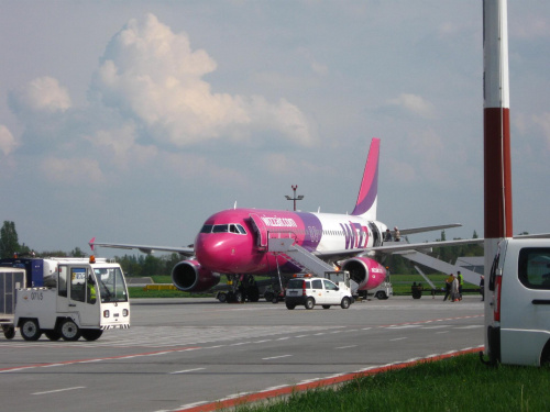 08 maja 2010 - Samolot z Dortmundu; Wizzair