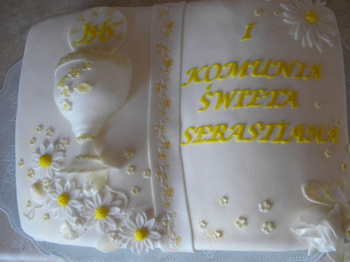 Księga komunijna z kielichem #tort #Kraków #TortyZKrakowa #KsięgaKomunijna