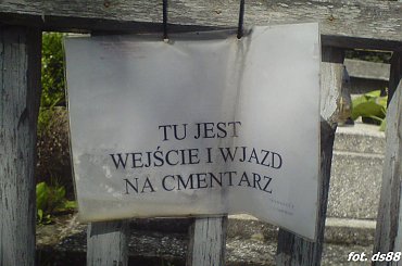 tabliczka na cmentarzu parafialnym w Szczucinie #Szczucin #CmentarzParafialnySzczucin #CmenatarzWSzczucinie #śmieszne #tabliczki