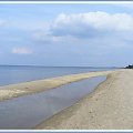 Na drugim końcu wyspy, jeszcze lato a juz cisza, spokój, tylko morze, przyroda dzika i my #Gdańsk #GórkiWschodnie #plaża #morze #widoki