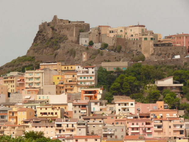 Castelsardo - miasteczko założone na skalnym bloku #Sardynia