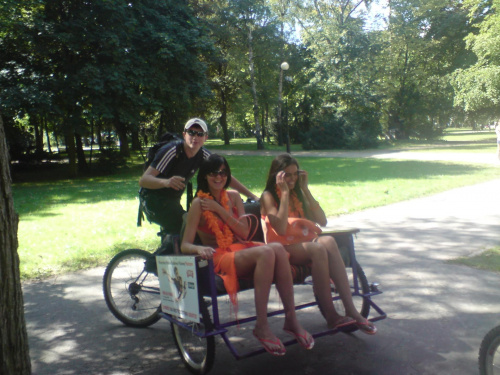 Hostessy na rikszach w Sopocie #hostessy #modelki #dziewczyny #riksze #sopot #gdańsk
