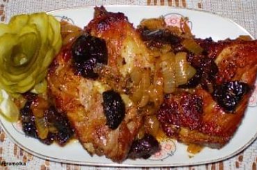 Żeberka w cebuli i suszonych śliwkach z garnka rzymskiego
Przepisy do zdjęć zawartych w albumie można odszukać na forum GarKulinar .
Tu jest link
http://garkulinar.jun.pl/index.php
Zapraszam. #żeberka #cebula #SuszoneŚliwki #GarnekRzymski