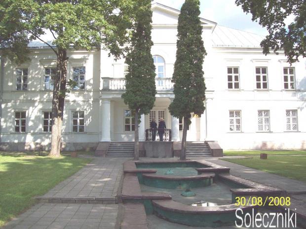 Pałac Wagnerów w Solecznikach, rozbudowany na wcześniejszym, należącym do Chodkiewiczów.