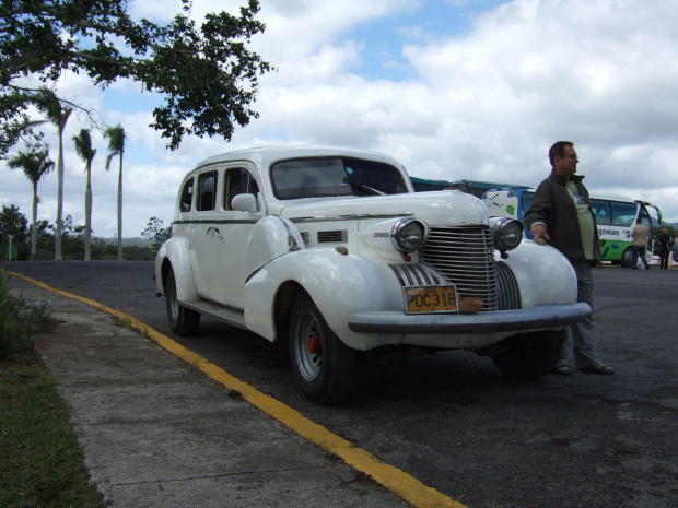Czar 4 kółek Kuby #moto #motoryzacja #Kuba #turystyka #samochody #cadillac #oldtimer #auto