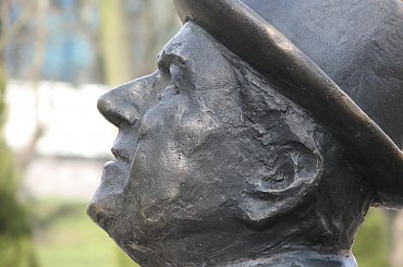 profil Pawlaka #pawlak #pomnik #toruń #thorn