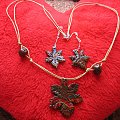 Komplet biżuterii z masy termoutwardzalnej - liście w kolorze jesieni #biżuteria #komplet #liść #KoloryJesieni #MasaTermoutwardzalna #kolczyki #naszyjnik #wisiorek